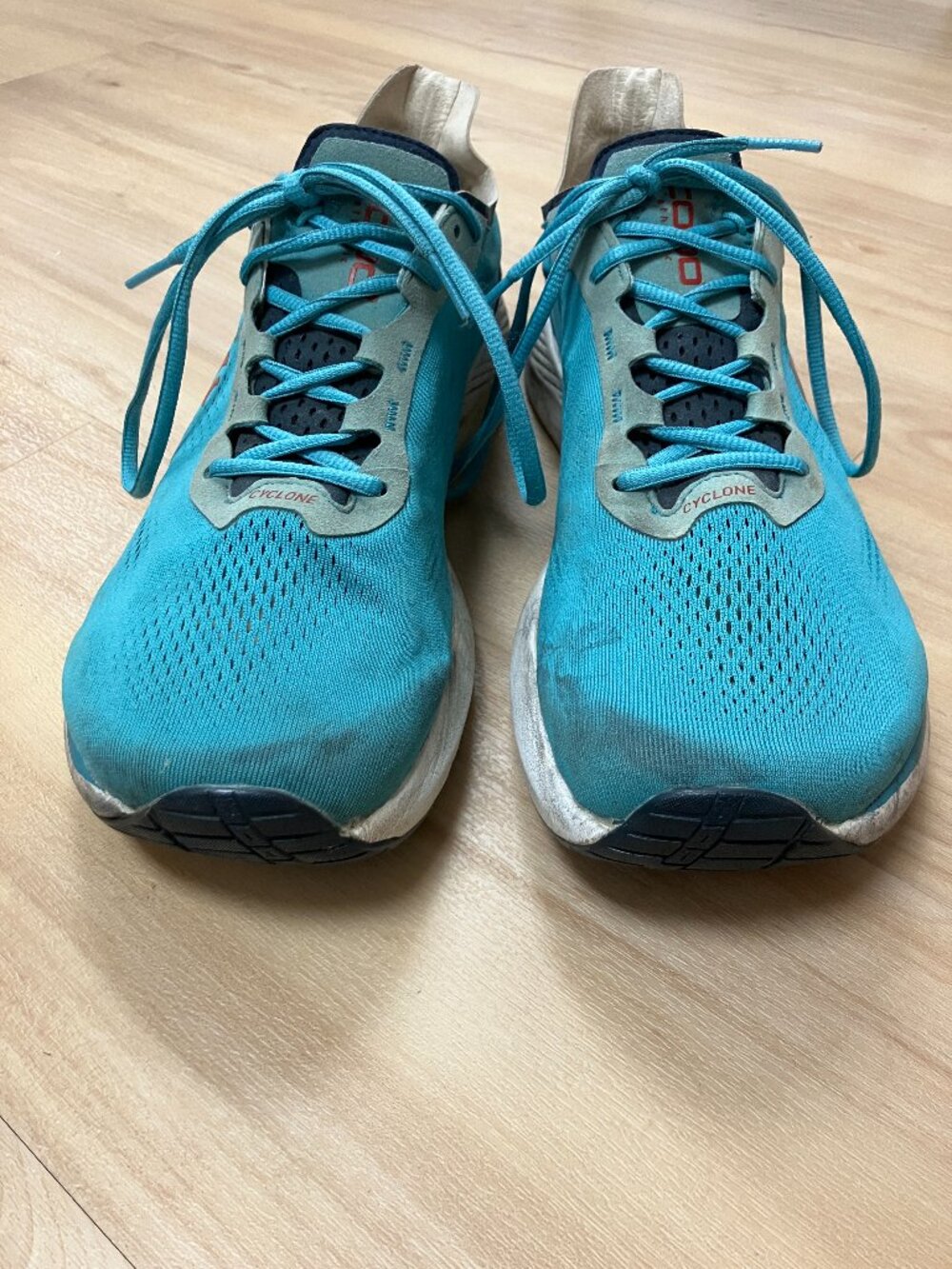 Topo Cyclone running shoes lightweight blue white wide athletic trainers